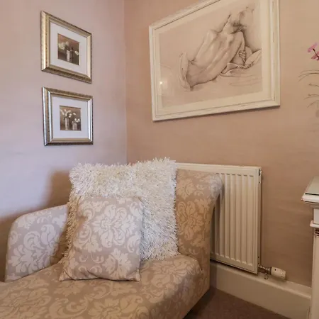 Old Book Shop 度假居