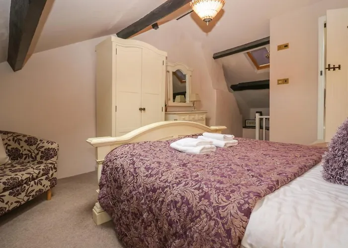 بيت للعطل Old Book Shop *