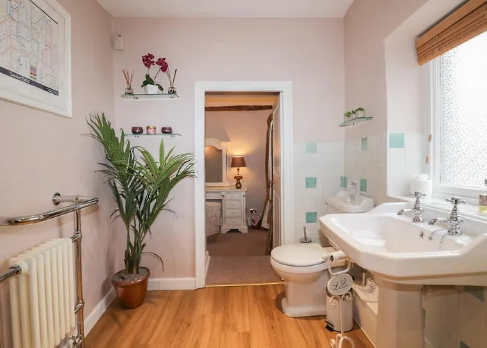 بيت للعطل Old Book Shop غْرانج أوفار ساندس