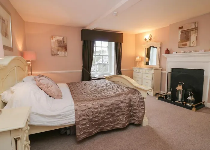 بيت للعطل Old Book Shop *