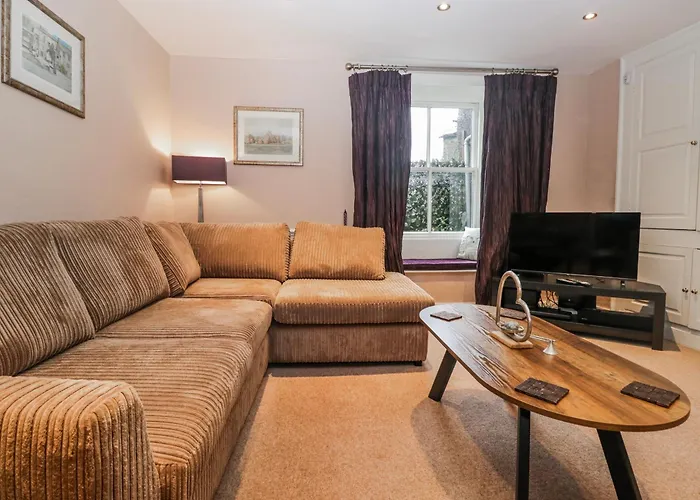 Old Book Shop غْرانج أوفار ساندس