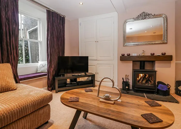 بيت للعطل Old Book Shop